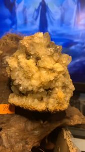 Trứng đá Thạch Anh bông hoa tinh thể màu vàng nhạt tự nhiên năng lượng vũ trụ 830