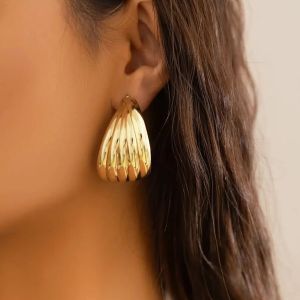 Punk Vintage Geometric C Shape Circle Hoop Earrings for Women Trendy Smooth Metal Gold Color Piercing Earrings Party Jewelry New