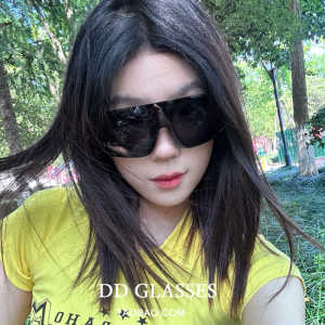 แว่นกันแดดสปอร์ตสำหรับผู้หญิง GENTLE MOLE ทรงสี่เหลี่ยมใหญ่ สไตล์ลำลอง ป้องกันลม แว่นกันแดดกลางแจ้ง แว่นกันแดดสโนว์บอร์ด