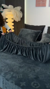 Cozy Thick Milk Velvet Bed Sheet No Lukot Elastic Mattress Cover Fitted Bed Sheet Garterized Design Single Full Queen King Size