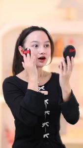 OMG Oh My Glam Coverlast Cushion High Coverage Menyamarkan Bekas Jerawat Bedak Cair Makeup Remaja