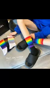 Tất nữ cổ cao họa tiết cầu vồng vớ nữ cổ cao style trẻ trung