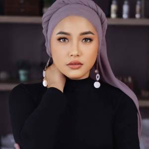 Foundation Waterproof Tahan Lama Glowing BB Cream Glowing Tahan Lama Anti Air Foundasion Wajah Glowing Foundation Glowing Tahan Lama Anti Air BPOM Fondution Wajah Tahan Lama Pondesn Foundation Glowing Fondetion