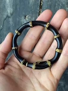 VÒNG TAY TRE TÍM - TÀI LỘC TRONG TAY  VẬN MAY PHẤT PHỚ