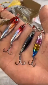 Fishing Jigging Hook Spinner Bait 7g/10g/15g/20g Laser Metal Jig Umpan Casting Spoon Fishing Lure Long-range bait 5pcs Set SwimBait Fishing Lures Set