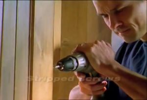 TITIK TIGA Alat Pembuka Baut Rusak & Speed Out Screw Extractor