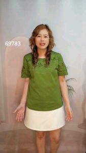 69783 เสื้อยืด A la carte คอกลม แขนสั้น ผ้าเนื้อนุ่ม ใส่สบาย งานปักฉลุ มีซับด้านหน้า by PENNY CLOTH 888