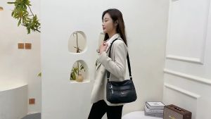 กระเป๋าสะพายผญ กระเป๋าสะพายข้างผญ หนัง กระเปาสพายหญิง กระเป๋าสะพายข้าง กระเป๋าวินเทจสไตล์ยุโรป กระเป๋าความจุใหญ่ คุณค่า เช่นชั้น หมดทุน 250 วันการฝึกสอน