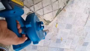 Máy thổi bụi cầm tay dùng pin Makita máy thổi hút bụi công suất lớn 680W