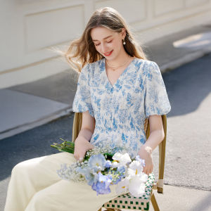XIANGYING | Floral V-neck Short Sleeve Waist-accentuating Peasant Blouse