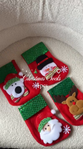 Tất trang trí Noel đựng quà bằng vải nỉ họa tiết đa dạng