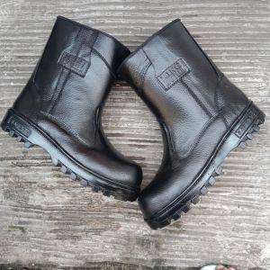 Sepatu Boots Safety Lodong Kulit