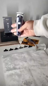 Kemei Hot Seller Professional Waterproof T-YPEC Charging Electric Barber for Clipper High Quality Hair Cut Machine for Barbers