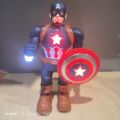 mainan robot captain America  jalan dan suara pakai baterai / robot kapten Amerika. 