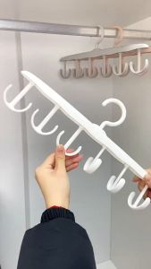 ไม้แขวนเสื้อ ตะขอแขวนหมุนไม้360องศา พลาสติกเเข็งแรง มี3สี เเข็งเเรง ทนทาน ใช้สะดวก KT323 จัดส่งภายใน48ชม.