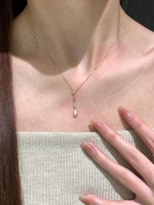 Gold Plated Y Shaped Drip Necklace Womens Flashing Ultra Fine Clavicle Chain Luxury Sensation Neck Chain Non Fading