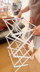 Simple Adjustable Light Weight Foldable Clothes Drying Rack/Towel Rack Stand