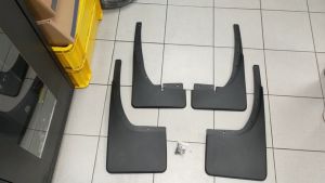 TYRE MUDFLAPS SET (4PCS) FORD RANGER T6 T7 T8 ( 4DOOR ) 4X4 LORRY TRCK AKSESORI