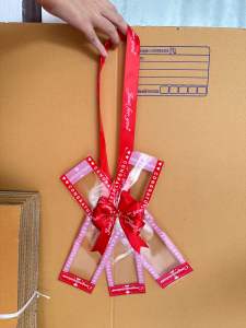 พวงมาลัยใส่แบงค์ 5ใบ พิมพ์ลายcongrats ของขวัญปัจฉิม #ของรับปริญญา