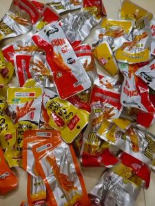 Chân gà cay nội địa trung tứ xuyên gói 32 gam ăn vặt