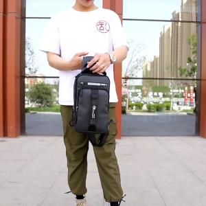 Fashionkinian COD SL7 TERBARU Tas Waistbag Multifungsi Pria Waterproof USB Import Kekinian 2025 Tas Selempang Tas Jinjing Laki Keren Tas Slempang Pria Kerja Tas Slempang Bahu Casual Cowok Tas Jinjing Pria Tas Jalan Jalan Tas Pria Travel Tas Ransel Kerja