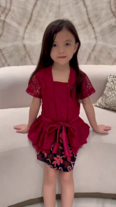 Setelan Kebaya Anak Susun Prilly Brukat Corneli + Rok Batik Silk Prada / Kebaya Anak Brokat Kartini
