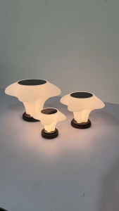 Đèn Trụ Decor Sân Vườn Dáng Nấm Hiện Đại Dùng Điện & NLMT