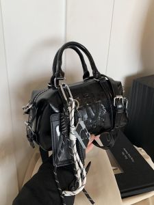 กระเป๋าสะพายข้างหนังนิ่มสไตล์วินเทจ ความจุขนาดใหญ่ กระเป๋าสะพายข้างแบบสะพายข้างสำหรับเดินทาง กระเป๋าสะพายข้างแบบมีสายรัดแบบลำลอง