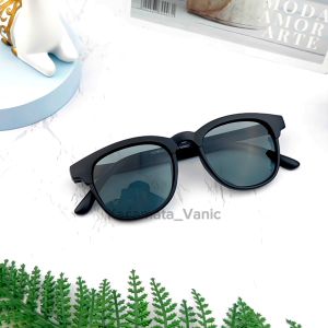 Kacamata Anak Trendy Frame Wayfarer