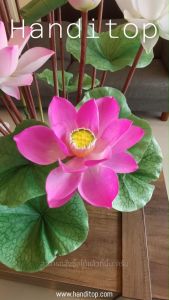 Handitop ดอกบัวแย้มปลอม ดอกบัวปลอมสายพันธุ์บัวหลวงขนาดใกล้เคียงบัวจริง 15 ซม. ยาว 78 ซม. สำหรับการจัดแจกผ่าตัด การตกแต่ง การพร็อพถ่ายรูป