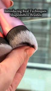 0129 Real Techniques Power Pigment Blush Brush เรียล เทคนิค แปรงพาวเวอร์พิกต์เม้น บรัช แปรงบรัชออนขนแน่น