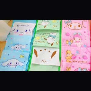Tas Gantung Dinding: Organizer 4 Sekat & Storage Bag Gantung Motif Sanrio