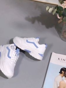 ส่งด่วนจาก กทม. น้ำหนักเบาใส่สบาย รองเท้าผ้าใบผู้หญิง ใส่ง่าย สวยไม่เหมือนใคร 2025ใหม่สบาย ๆ รองเท้าสตรีคุณภาพดี ไซส์ 35-42