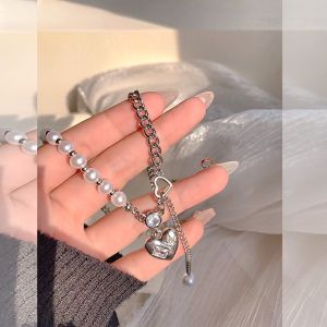 สร้อยคอโซ่กระดูกไหปลาร้ารูปหัวใจสุดเก๋ไก๋สไตล์เกาหลีสำหรับผู้หญิง เครื่องประดับแฟชั่นสุดเก๋ไก๋ที่สวมใส่สบาย