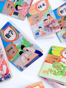 Miniature Dollhouse Accessories Classroom Scene Decorations Realistic Textbook Student Award Certificate Models Educational Toys