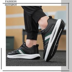 LHMonday ใหม่มาก รองเท้าผ้าใบแฟชั่นผู้ชาย ทรงสปร์อต เท่ ดูดีมีกันลื่นให่แน่นๆใส่แมทช์ได้หลายโอกาส มีให้เลือกถึง2สีบอกเลยว่าคุ้มมากราคาคือดีย์ มาตำกันโล๊ด