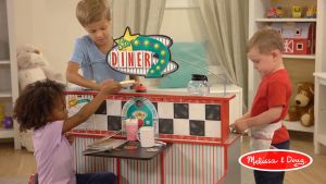 GM Kids 2-in-1 Kitchen Diner Set ชุดเล่นทำอาหาร บทบาทสมมูติ พร้อมส่ง ของแท้ USA