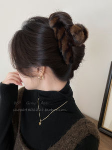 กิ๊บติดผมขนสัตว์ลายเสือดาวขนาดใหญ่สำหรับผู้หญิง ฤดูใบไม้ร่วง/ฤดูหนาว กิ๊บติดผมแบบหนีบผมสไตล์ใหม่ แฟชั่น หรูหรา ระดับไฮเอนด์