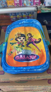 Balo Kun có cánh có thể đổi hình mặt ngoài của balo