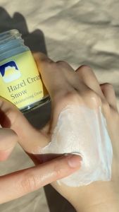 [2 กระปุก]ครีมภูเขา ฟูจิ เฮเซล ครีม สโนว์ มอยเจอร์ไรซิ่งครีม 50 ก. FUJI HAZEL CREAM SNOW MOISTURISING CREAM 50 G