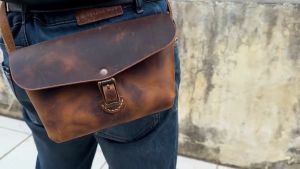 Vintage rustic genuine leather crossbody fanny pack  leather designer fanny pack for men  small shoulder bag V02-LFPB