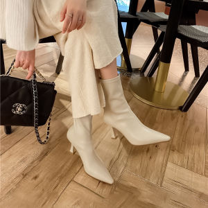 Dilimidi ผู้หญิง รองเท้าส้นสูง Slim Sharp Toe Boots ฤดูหนาว รองเท้าบูทสั้น สีขาว สี ทันสมัย สไตล์เกาหลี วัสดุไฟเบอร์ Ultrafine