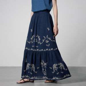 Elegant Textured Loose Floral Embroidered Skirt Spring 2026