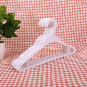 Plastic Disposable Clothes Hangers