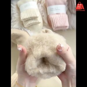 Winter Wool Socks Women Thick Cotton Merino Wool Autumn Socks Fuzzy Fleece Thermal Heattech Soft Warm Cozy Socks 保暖袜子 Winter Socks Women Thick Wool Socks Winter Thermal Socks for Winter Fleece Socks Confinement Socks Stokin Musim Sejuk Stokin Tebal保暖袜子
