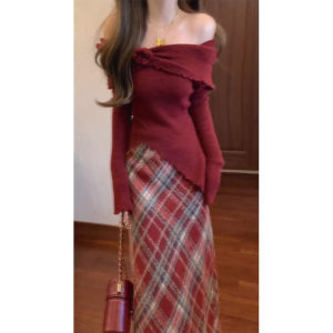 Áo Len Dệt Kim Cổ Chữ V Không Đều Kiểu Pháp Cổ Điển Mùa Xuân Cho Nữ Bộ Hai Mảnh Váy Midi Kẻ Caro Đỏ Quần Áo Công Sở Thời Trang