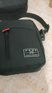 Tas Slempang Bahu Pria Hitam Polos Slingbag Kasual Kekinian - PEGE - 8909