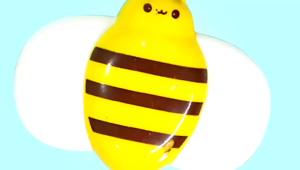 Set 3 Con Quay Spinner Hình Côn Trùng. Đồ Chơi Chong Chóng Quay Dính Tường Cho Bé Vui Chơi Giải Trí