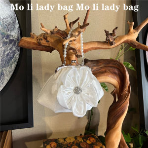 New Chinese Style Han Dynasty Niche Style Pearl Hand Five Petal Flower White Court Style Cheongsam Bags Fairy Handbag Womens Bag