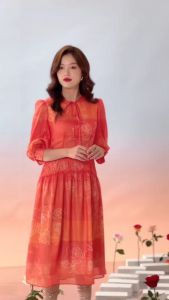 [Voucher 15% MOV 199K cap 100K  Đầm HeraDG thiết kế dáng xòe bấu ly gân họa tiết hoa hồng độc đáo chất tơ cao cấp SDPBD1040